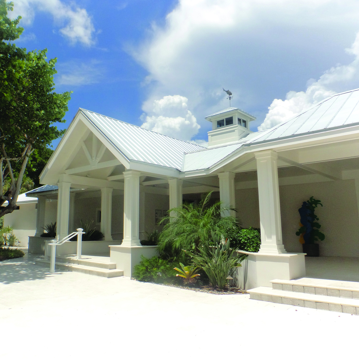 Exterior shot of the Captiva Memorial Library building