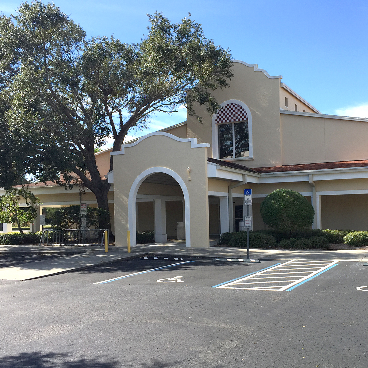 Exterior shot of the Dunbar-Jupiter Hammon Public Library