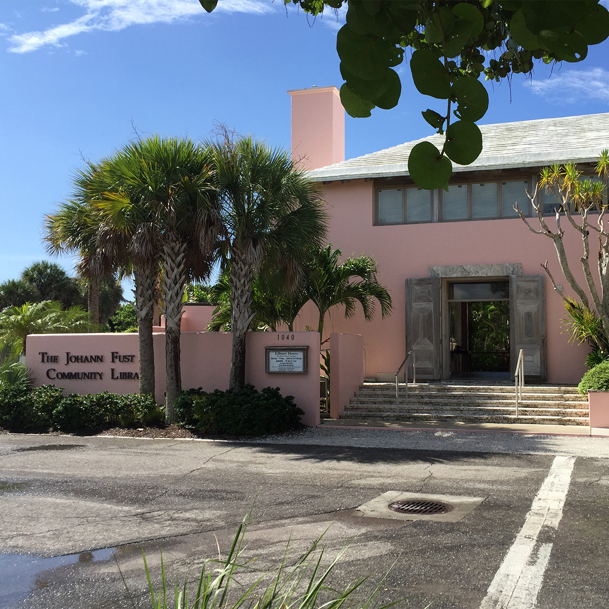 Exterior shot of the Johann Fust Community Library