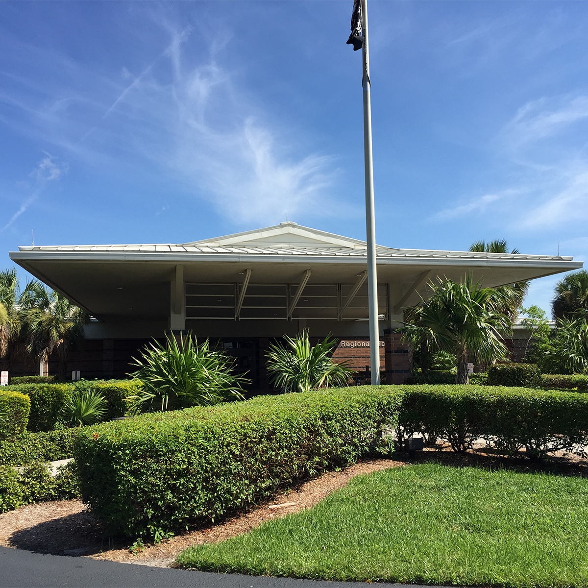 Exterior shot of the Lakes Regional Library building