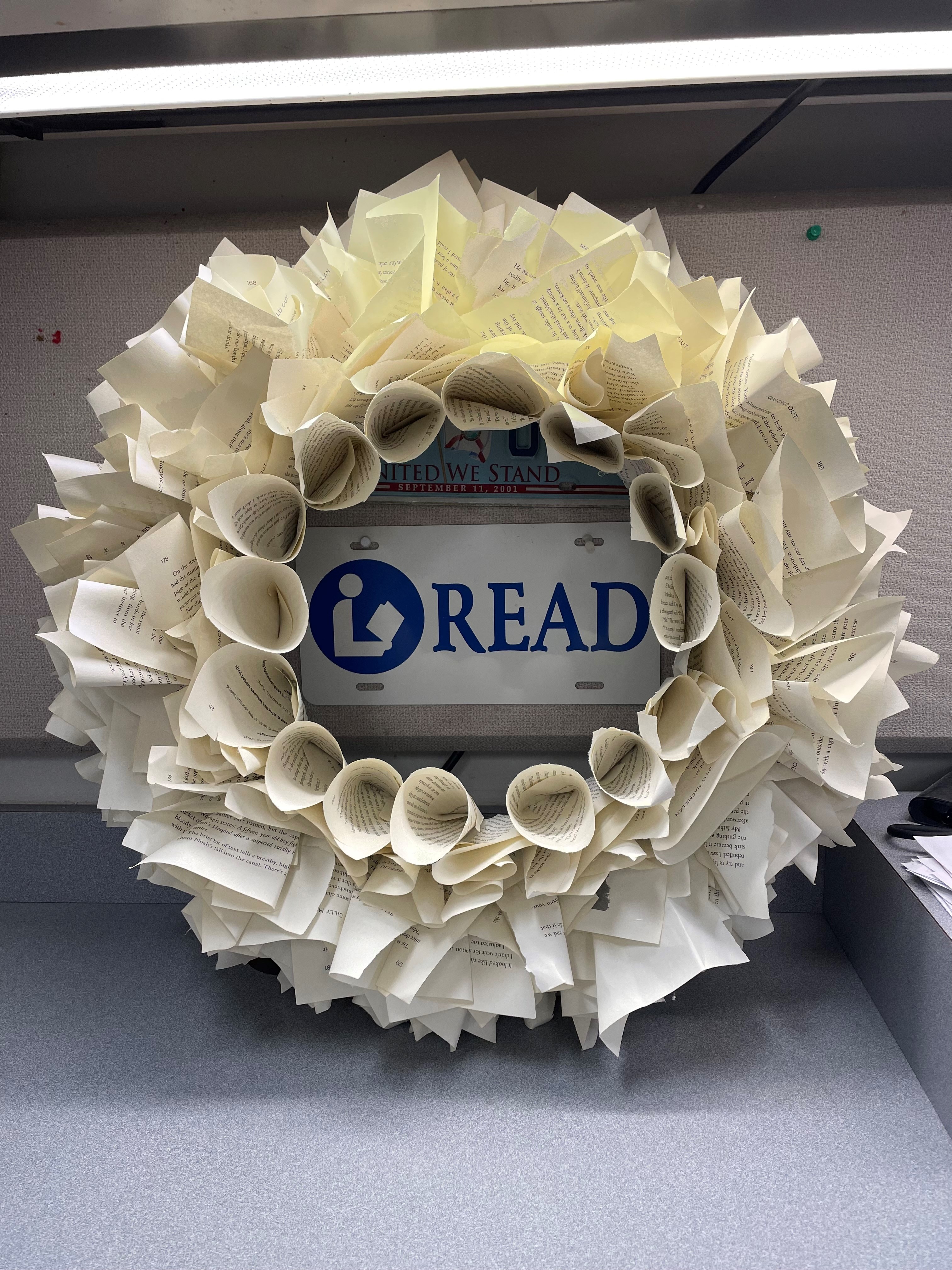 Example of the Book Page Wreath craft 