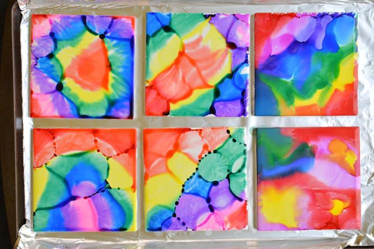 Picture of six completed tie dye coasters. 