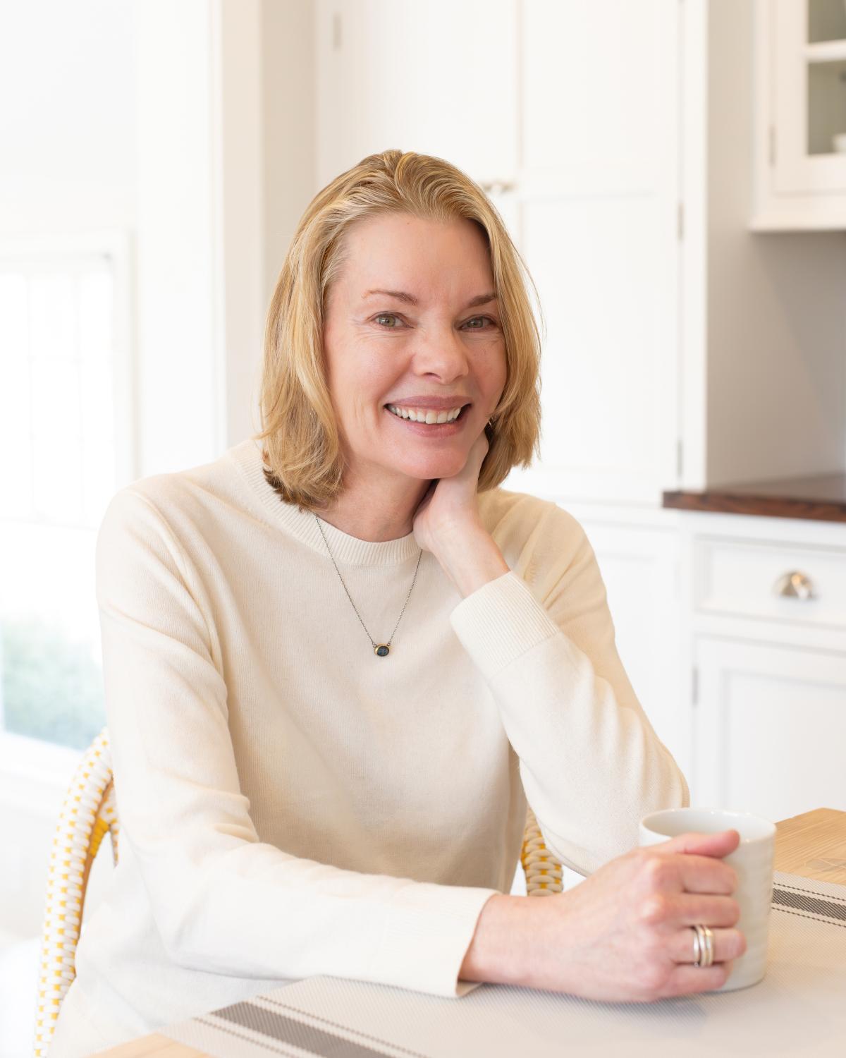 Picture of the author, Fiona Davis